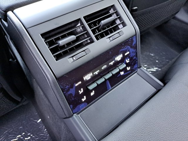 New 2026 Porsche Panamera 4 image 18