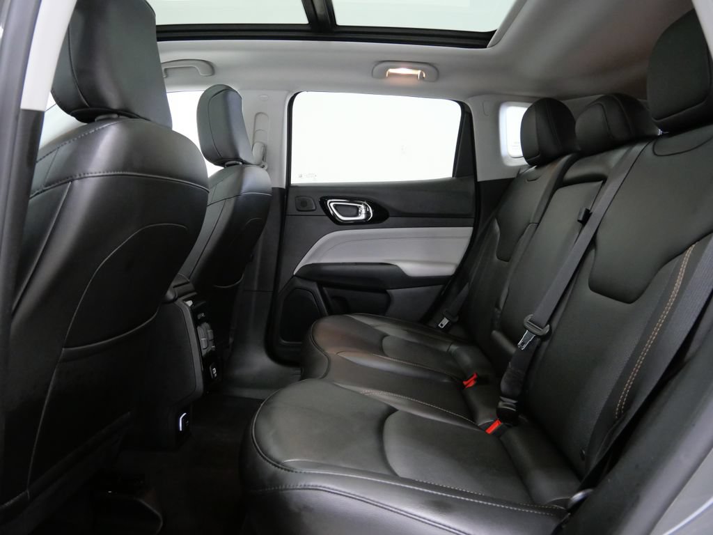 Used 2022 Jeep Compass Limited w/ Sun and Sound Group AWD/4WD image 25