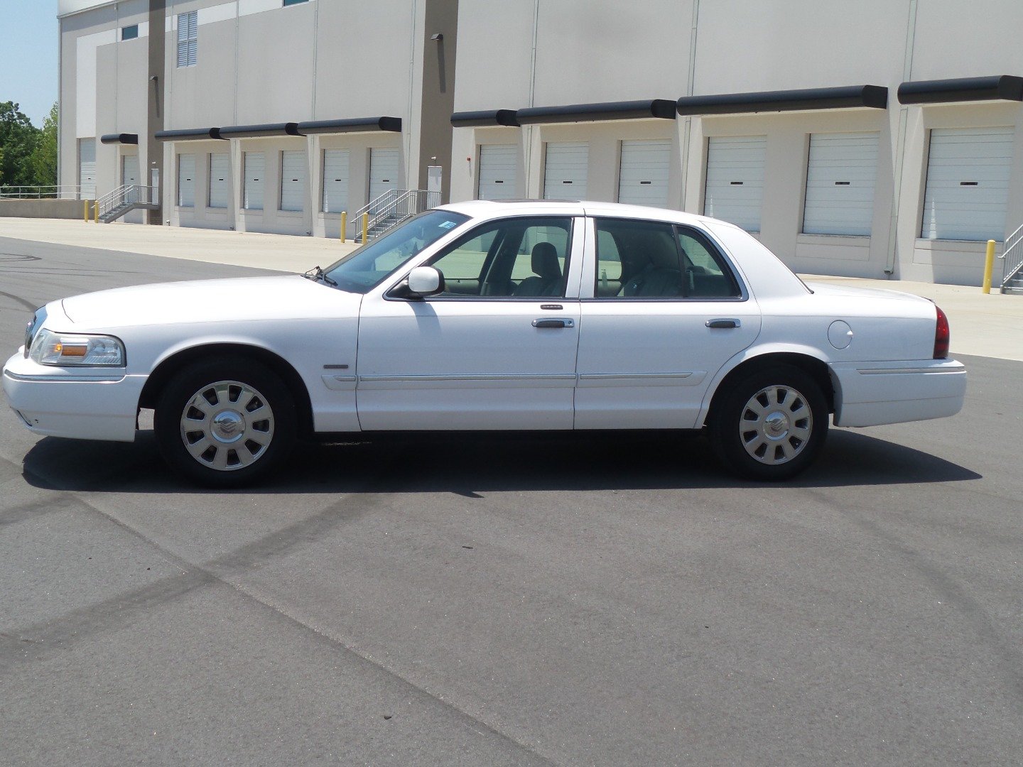 Used 2006 Mercury Grand Marquis LS RWD image 8