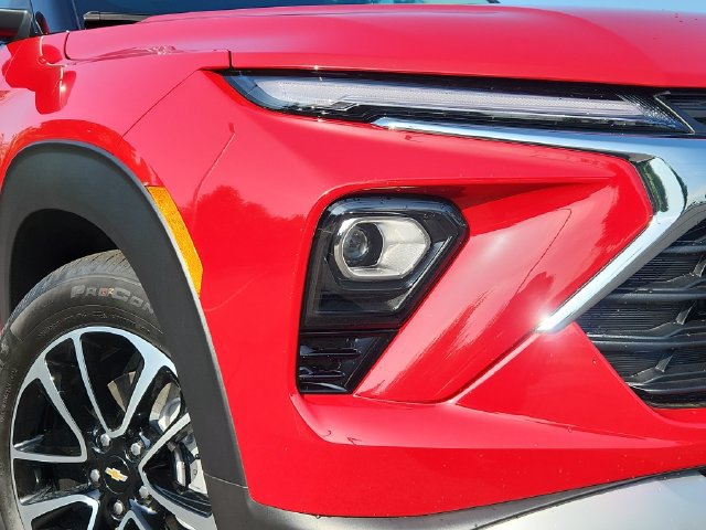 New 2026 Chevrolet TrailBlazer LT w/ Convenience Package FWD image 9