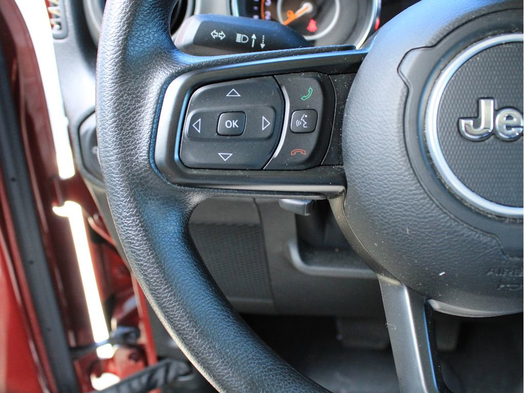 Certified 2021 Jeep Gladiator Sport AWD/4WD image 16