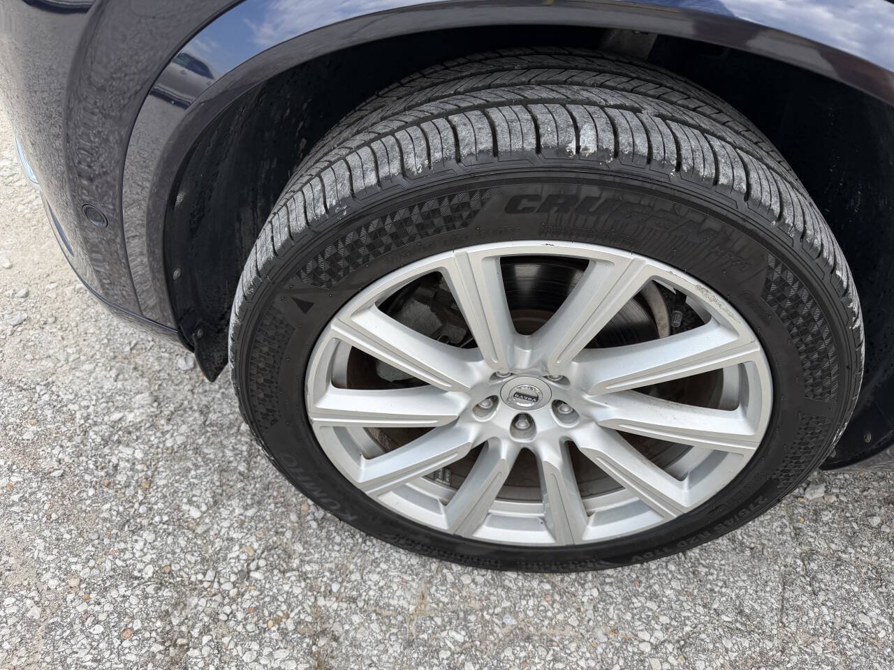 Used 2016 Volvo XC90 T6 Inscription w/ Vision Package AWD/4WD image 9