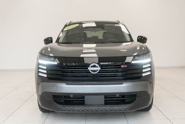 Used 2025 Nissan Kicks SR image 5