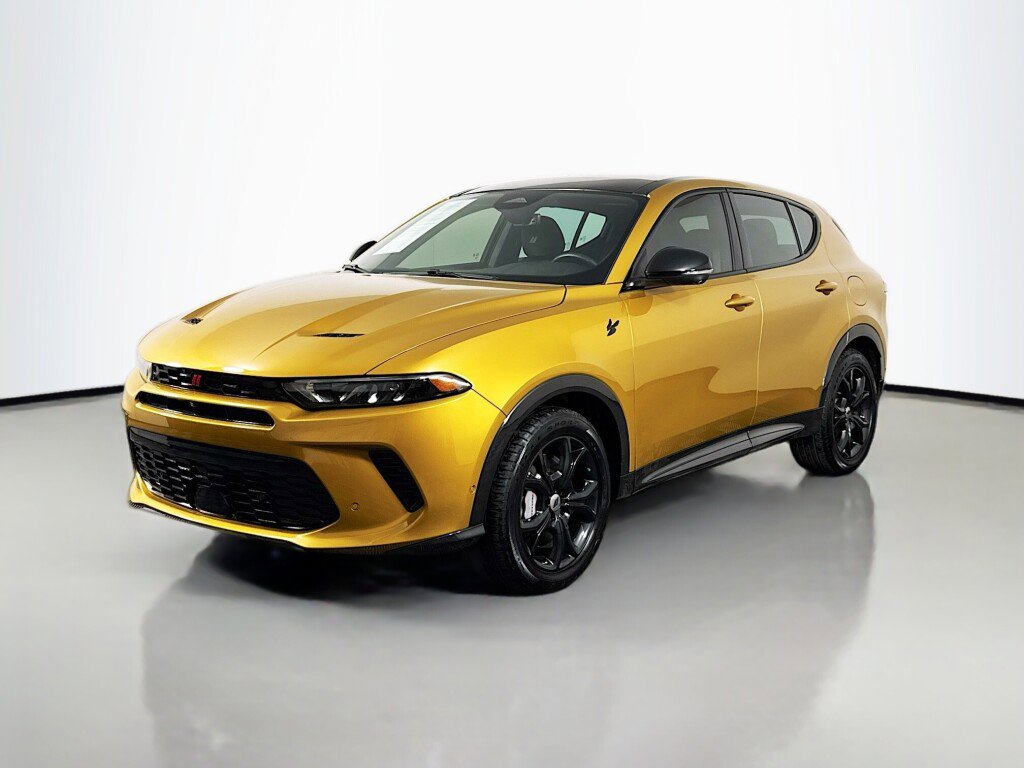 Used 2024 Dodge Hornet R/T Plus w/ Tech Pack Plus w/o Parking image 1