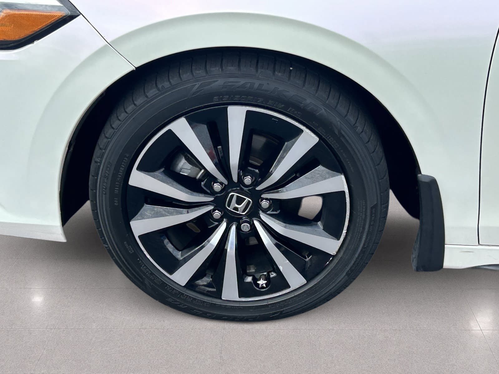 Used 2022 Honda Civic EX-L image 11