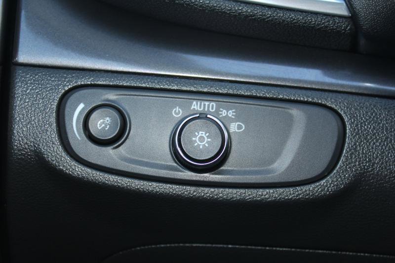 Used 2019 Buick Encore Preferred w/ Safety Package image 22