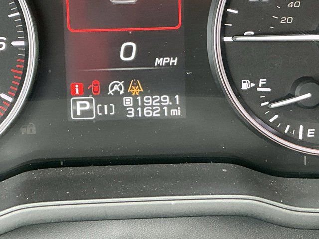 Used 2024 Subaru Crosstrek 2.0i Premium image 32