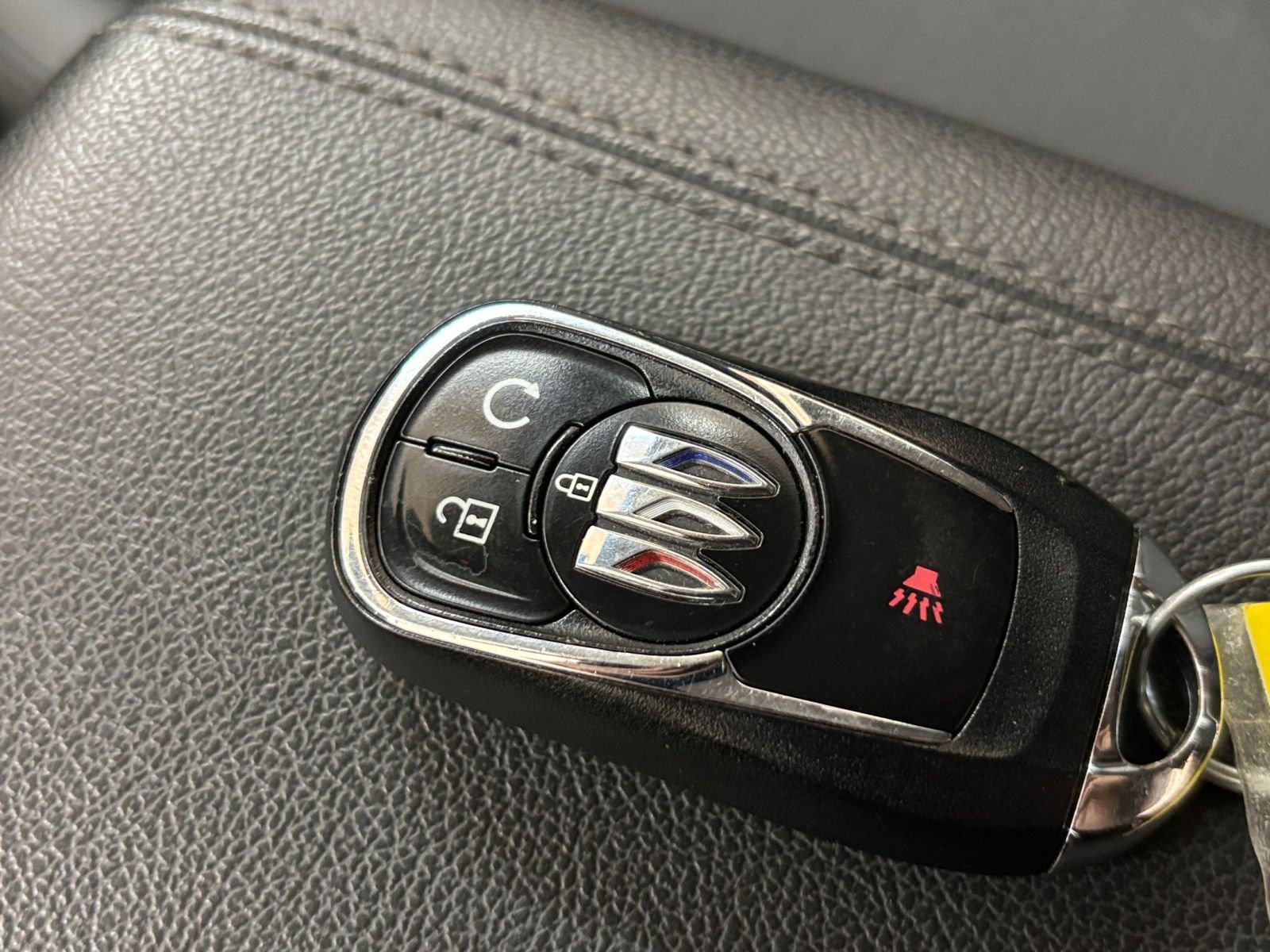 Used 2025 Buick Encore GX Preferred AWD/4WD image 20