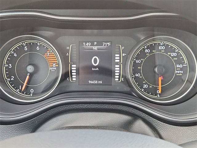 Used 2019 Jeep Cherokee Latitude w/ Popular Appearance Group image 12