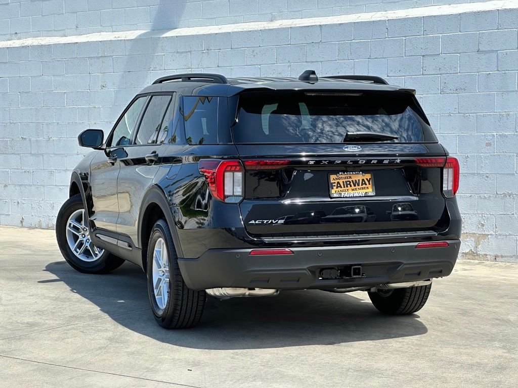 New 2026 Ford Explorer Active RWD image 4