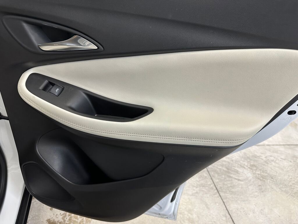 Certified 2022 Buick Encore GX Select image 28