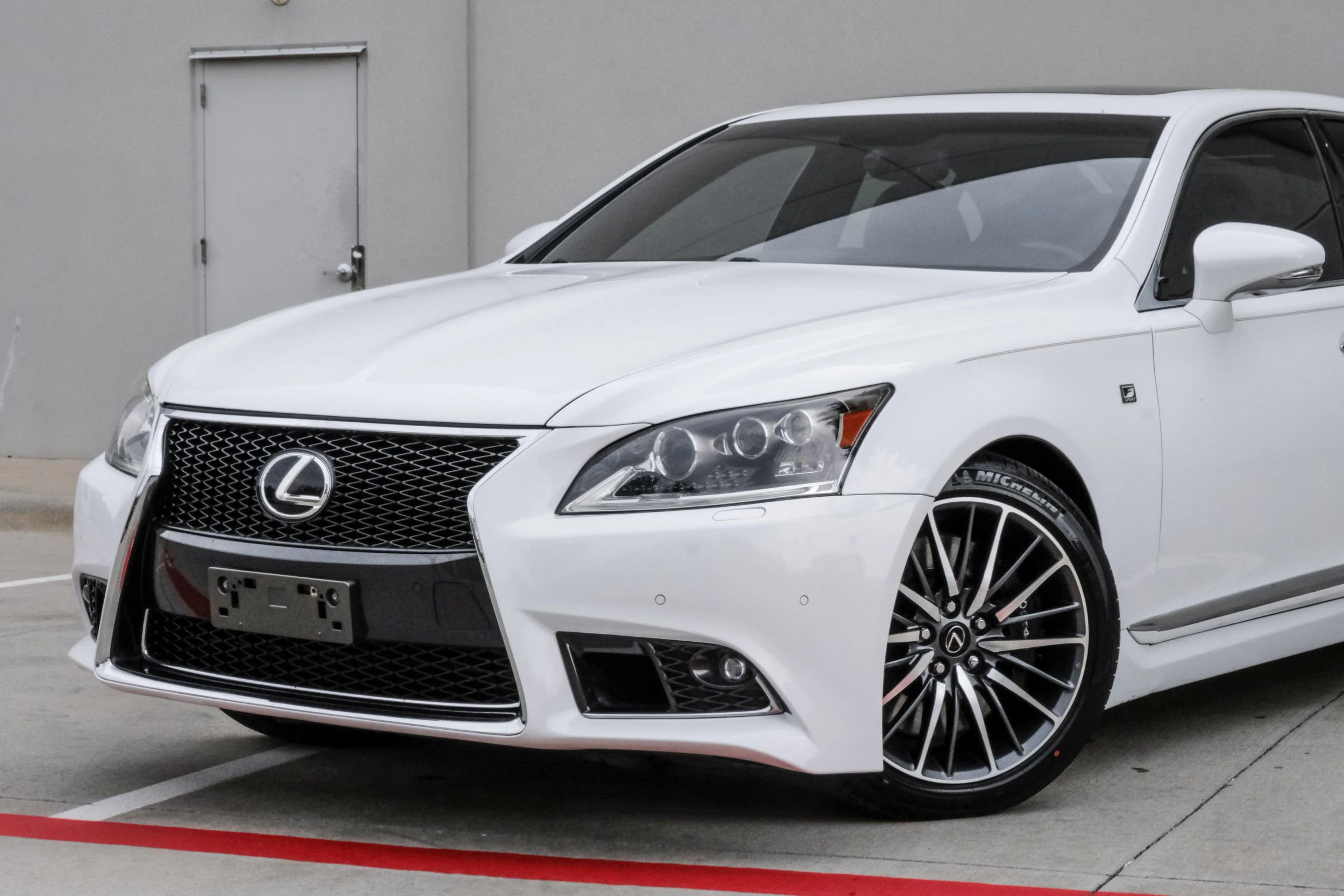Used 2014 Lexus LS 460 AWD w/ F Sport Package image 10