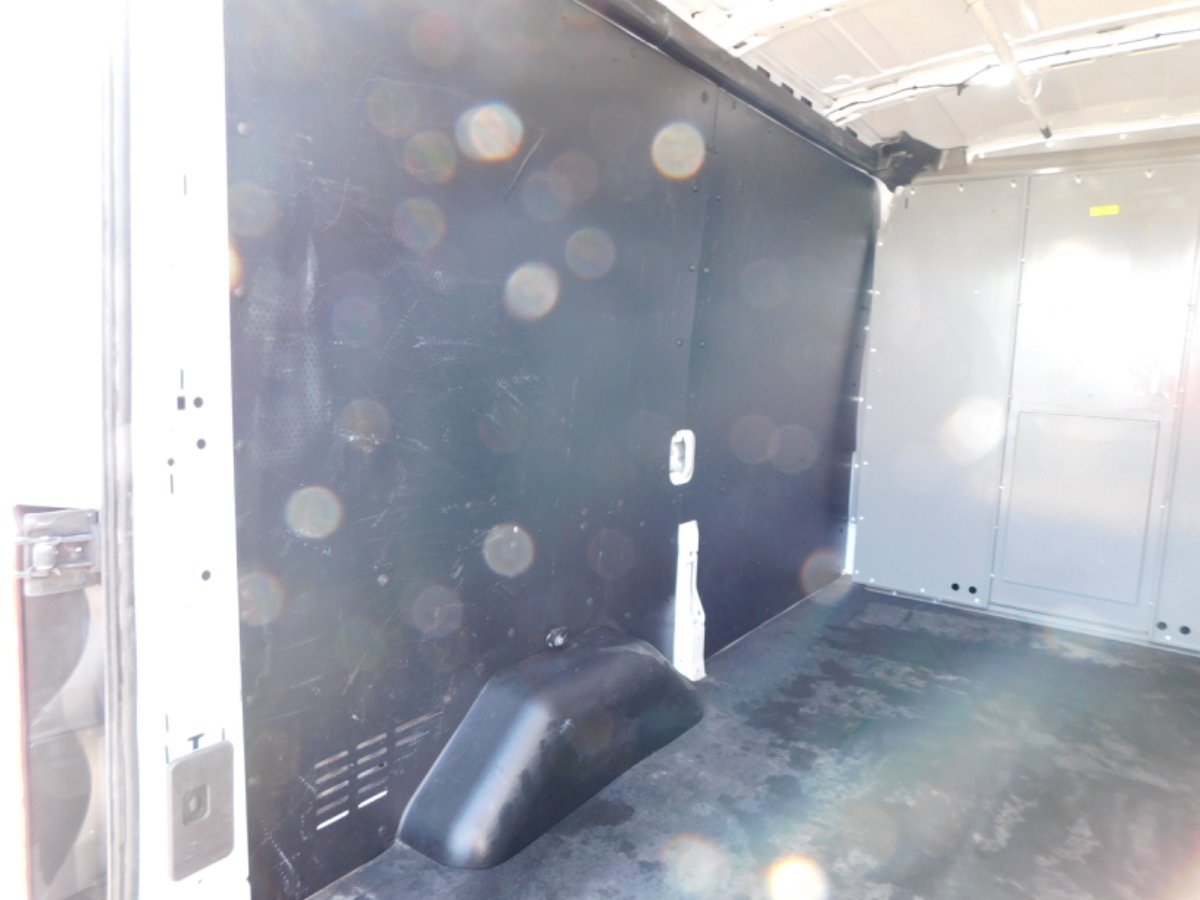 Used 2019 Ford Transit 150 130 Medium Roof RWD image 32