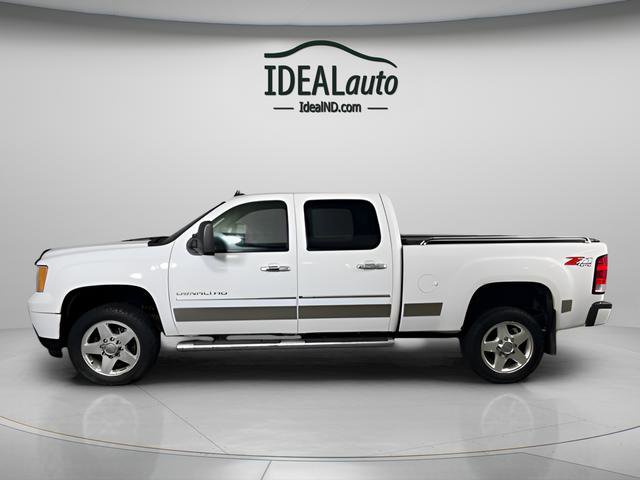 Used 2013 GMC Sierra 2500 Denali w/ Suspension Package, Off-Road image 9