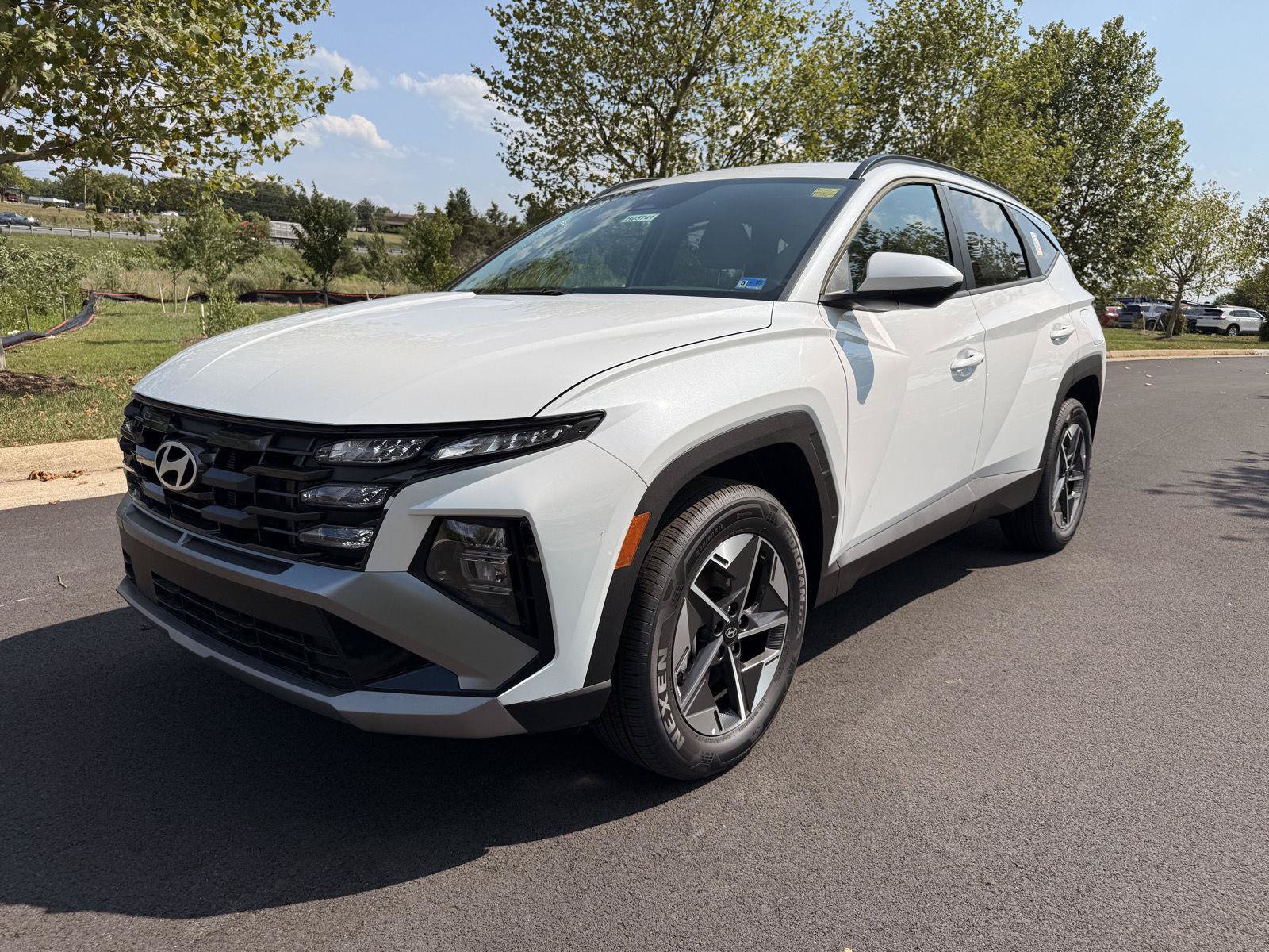 New 2026 Hyundai Tucson SEL AWD/4WD image 2