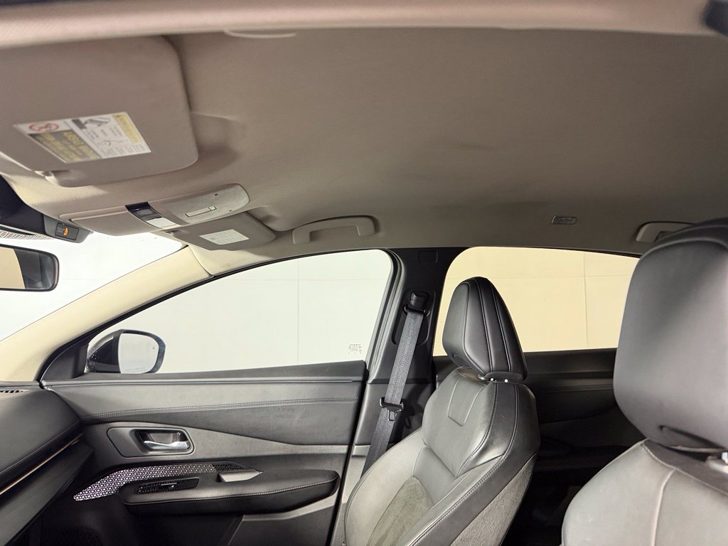 Used 2024 Nissan Ariya FWD image 17