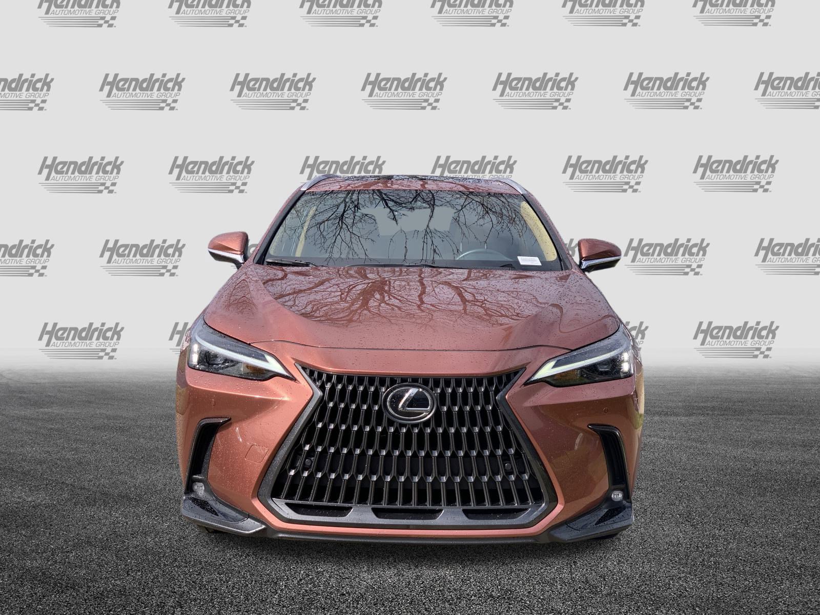 Certified 2025 Lexus NX 250 FWD w/ Towing Package (2000 Lbs) image 3