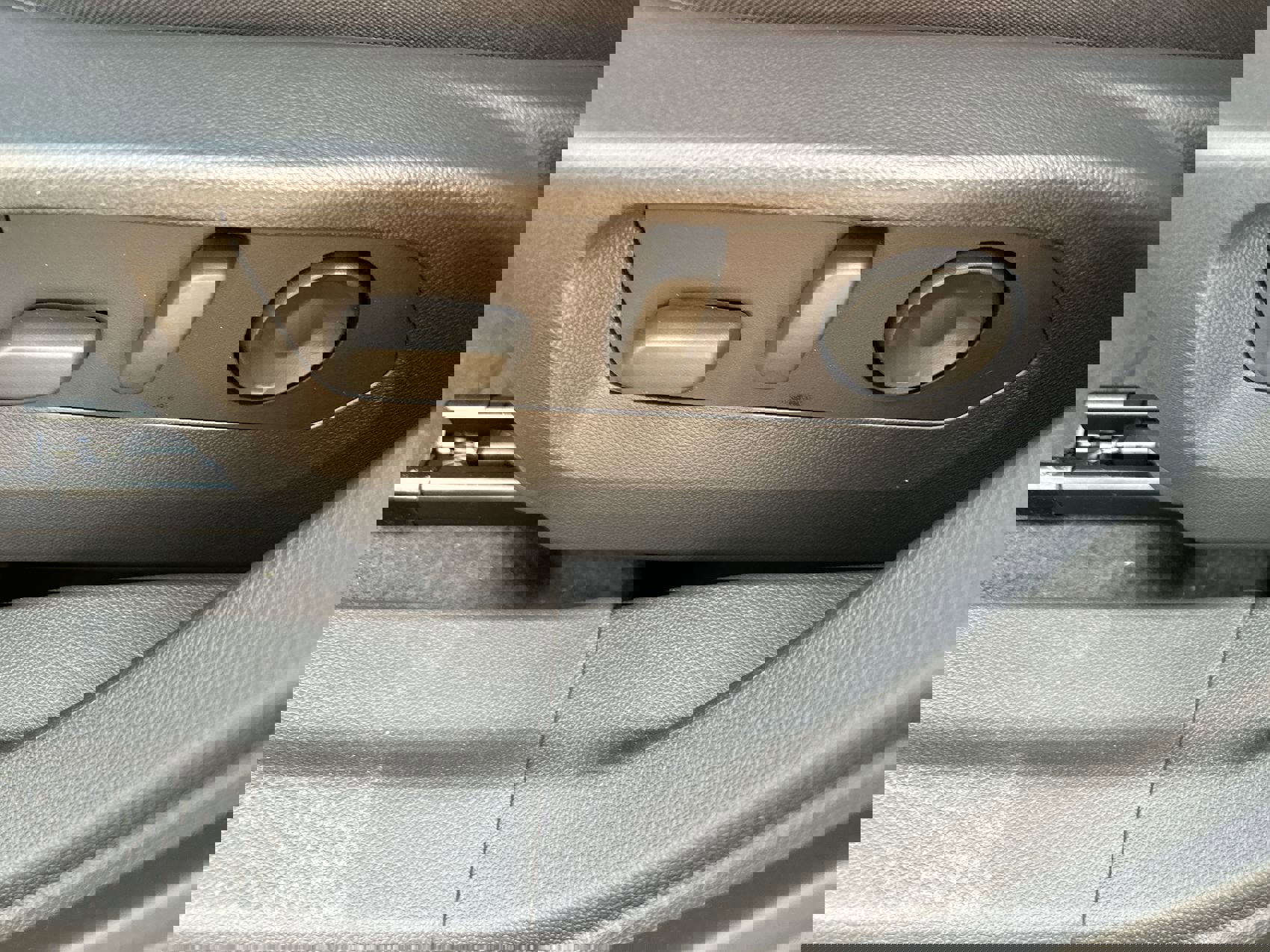 New 2025 Buick Envision Sport Touring image 12