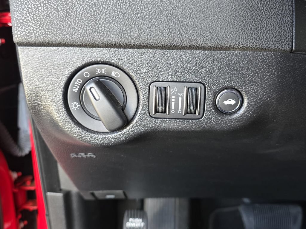 Used 2023 Dodge Charger R/T w/ Cold Weather Package RWD image 31