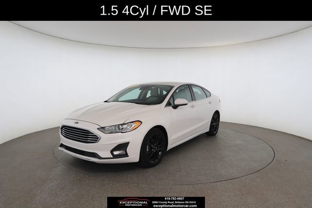 Used 2019 Ford Fusion SE w/ Equipment Group 151A image 2