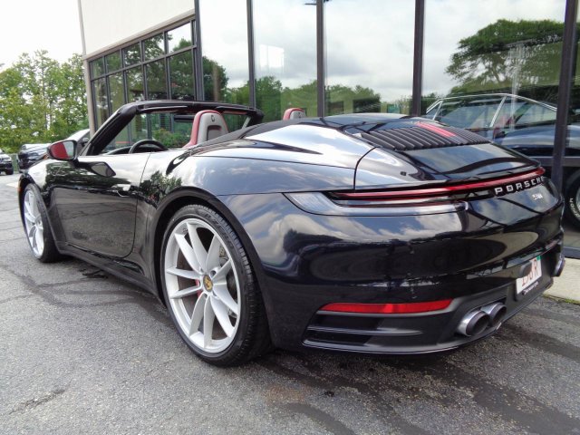 Used 2021 Porsche 911 Carrera RWD image 6