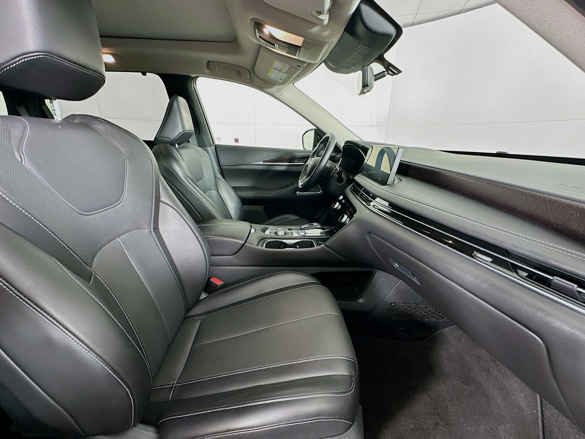 Used 2023 INFINITI QX60 Sensory w/ Vision Package FWD image 34