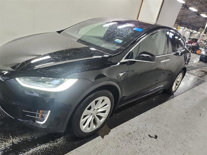 Used 2020 Tesla Model X Long Range image 4