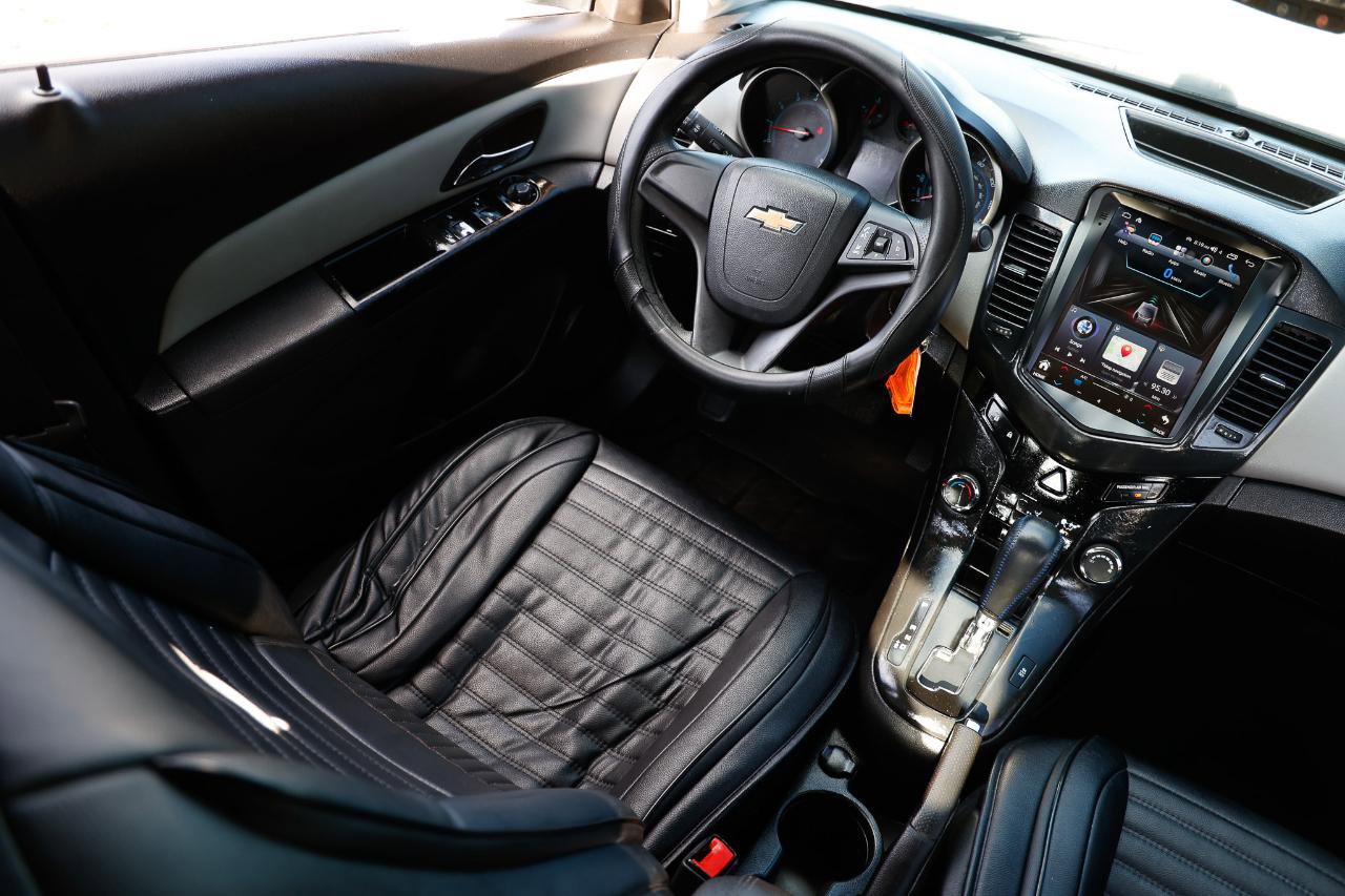 Used 2014 Chevrolet Cruze LS FWD image 20
