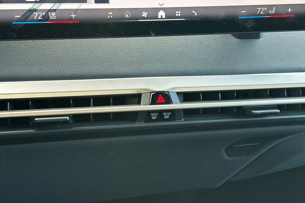 Used 2024 BMW iX xDrive50 w/ Premium Package image 24