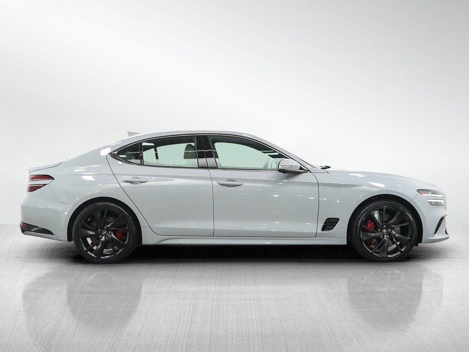 Used 2022 Genesis G70 3.3T w/ Sport Prestige Package AWD/4WD image 6