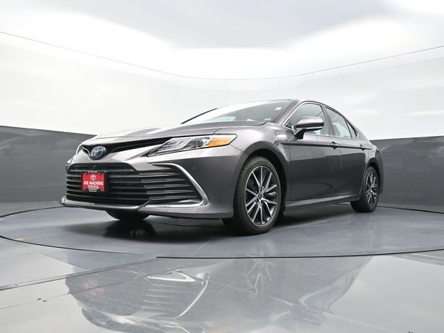 Used 2023 Toyota Camry XLE w/ Navigation Package image 29