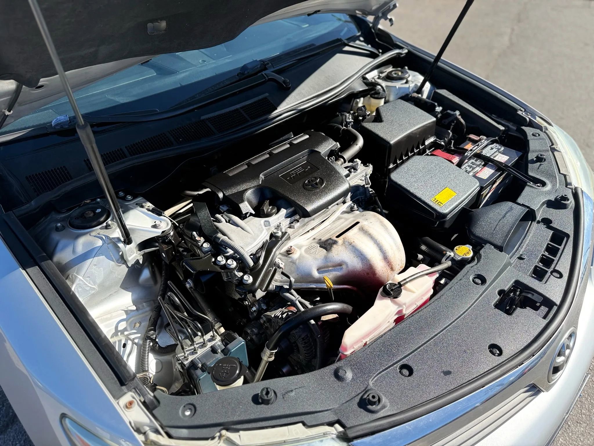 Used 2012 Toyota Camry L FWD image 25