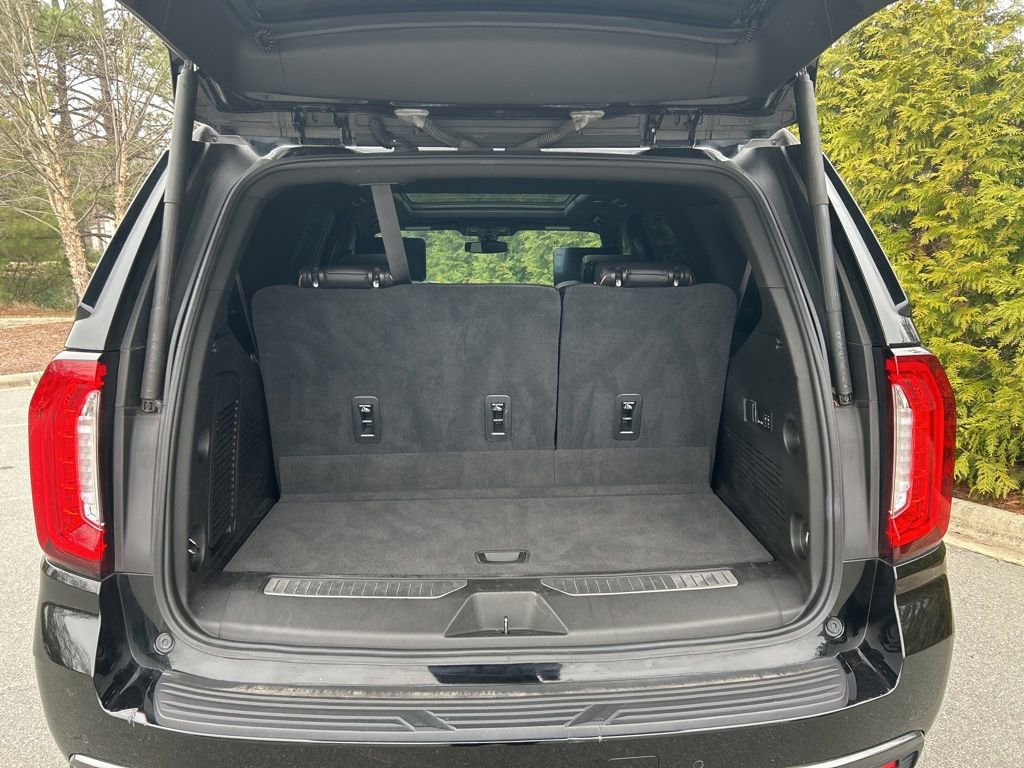 Used 2021 GMC Yukon AT4 w/ Rear Media and Nav Package image 30
