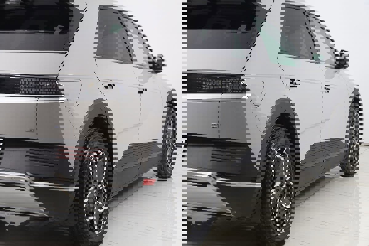 Used 2024 Hyundai Ioniq 5 SEL image 47