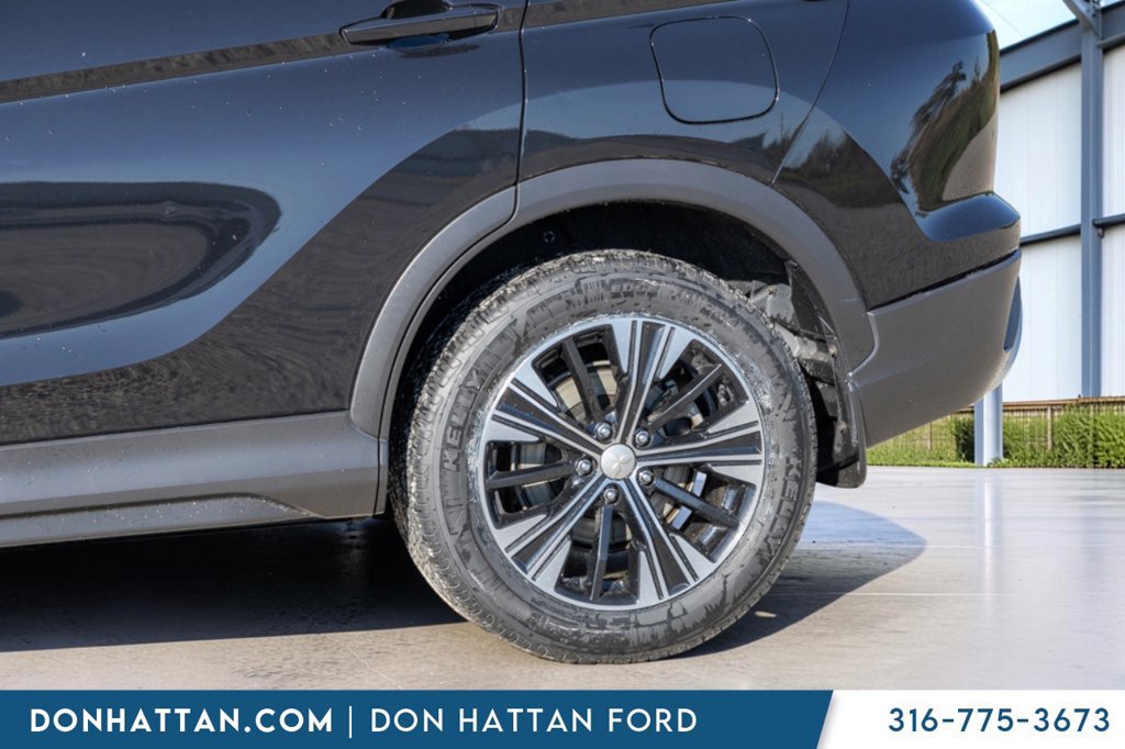 Used 2022 Mitsubishi Eclipse Cross AWD image 30