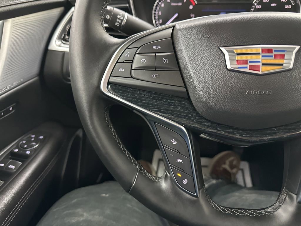 Certified 2025 Cadillac XT5 Premium Luxury image 33