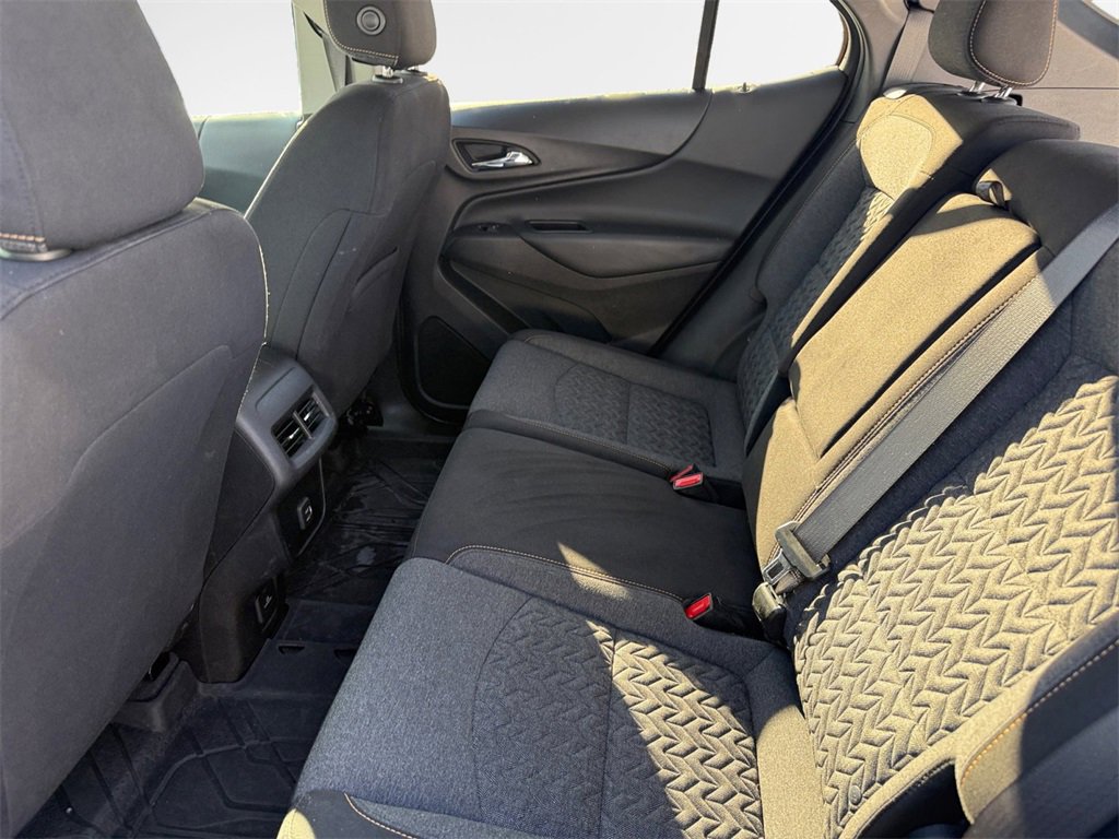 Used 2022 Chevrolet Equinox LT image 24
