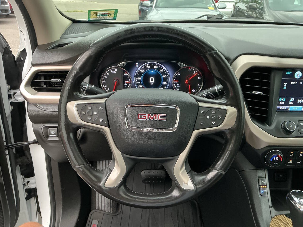 Used 2019 GMC Acadia Denali AWD/4WD image 18