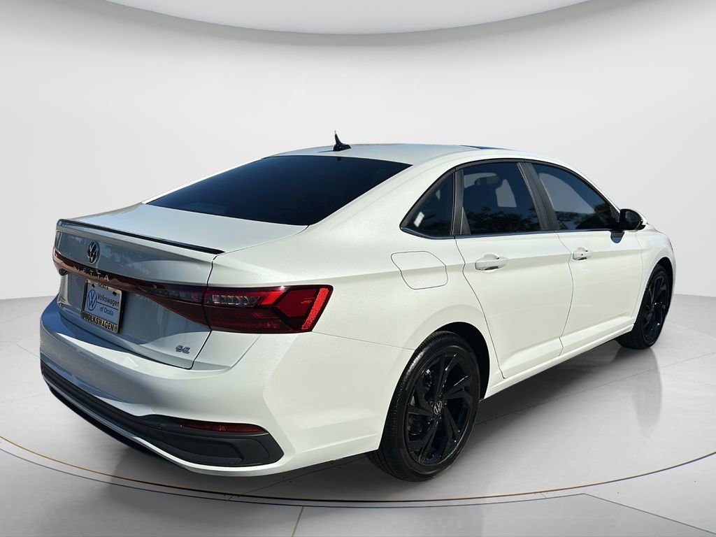 New 2026 Volkswagen Jetta SE FWD image 13