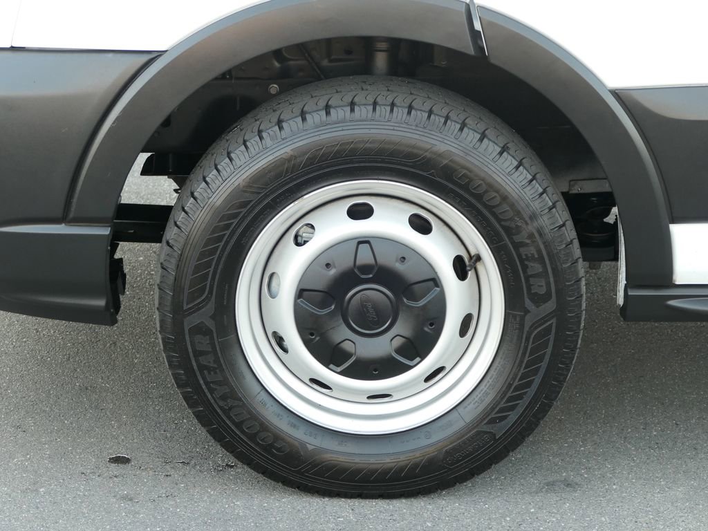 Used 2021 Ford Transit 250 Medium Roof image 11