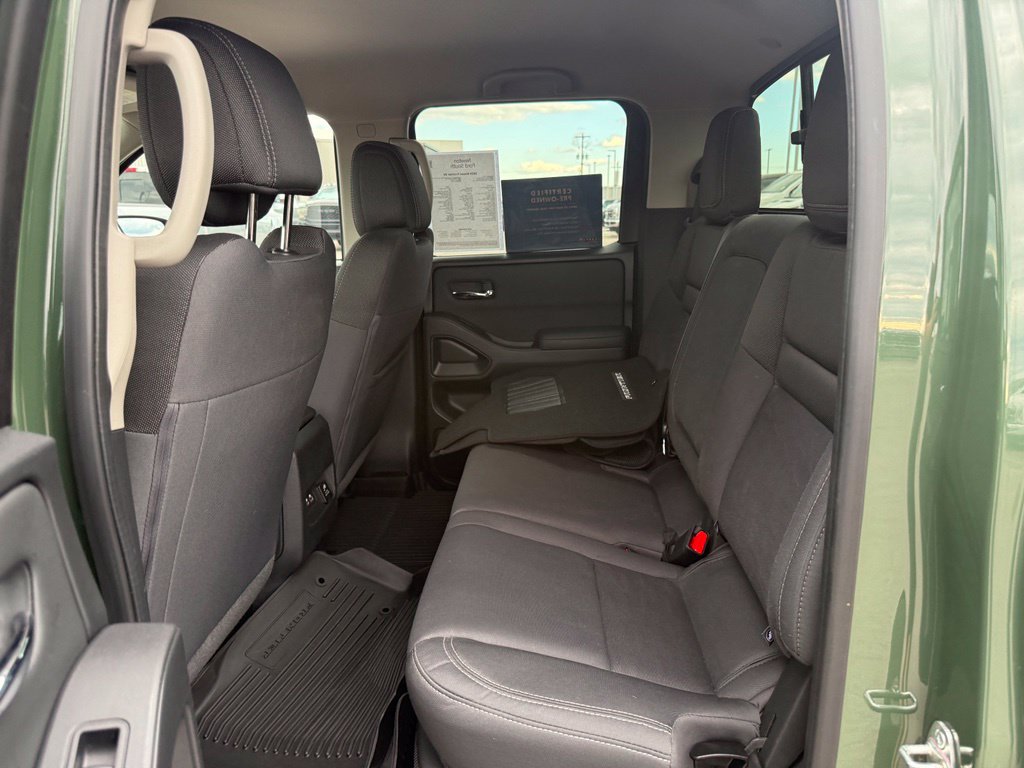 Used 2024 Nissan Frontier SV w/ SV Convenience Package RWD image 9