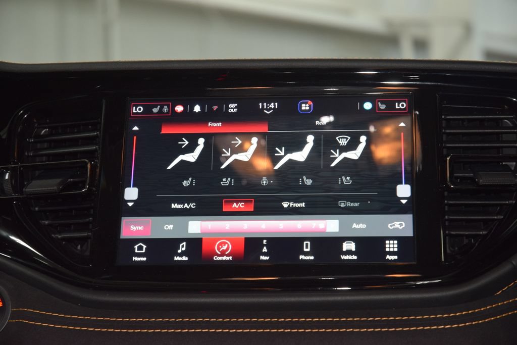 Used 2023 Dodge Durango R/T w/ Hemi Orange Plus Package AWD/4WD image 34