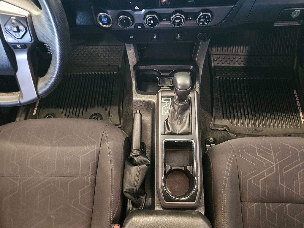 Used 2017 Toyota Tacoma TRD Off-Road w/ Tow Package (A/T) image 17