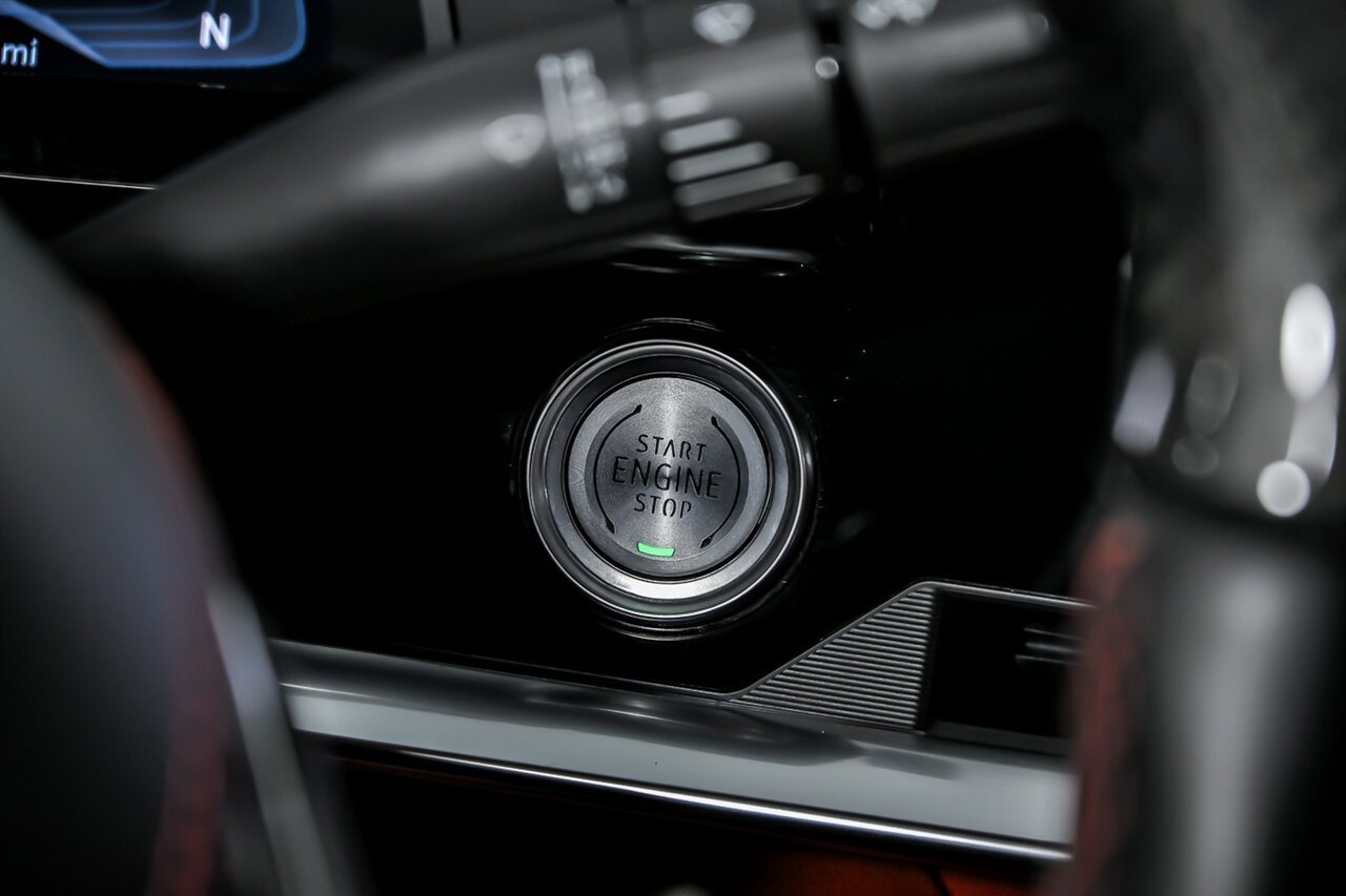 Used 2023 Chevrolet Corvette Z06 RWD image 36