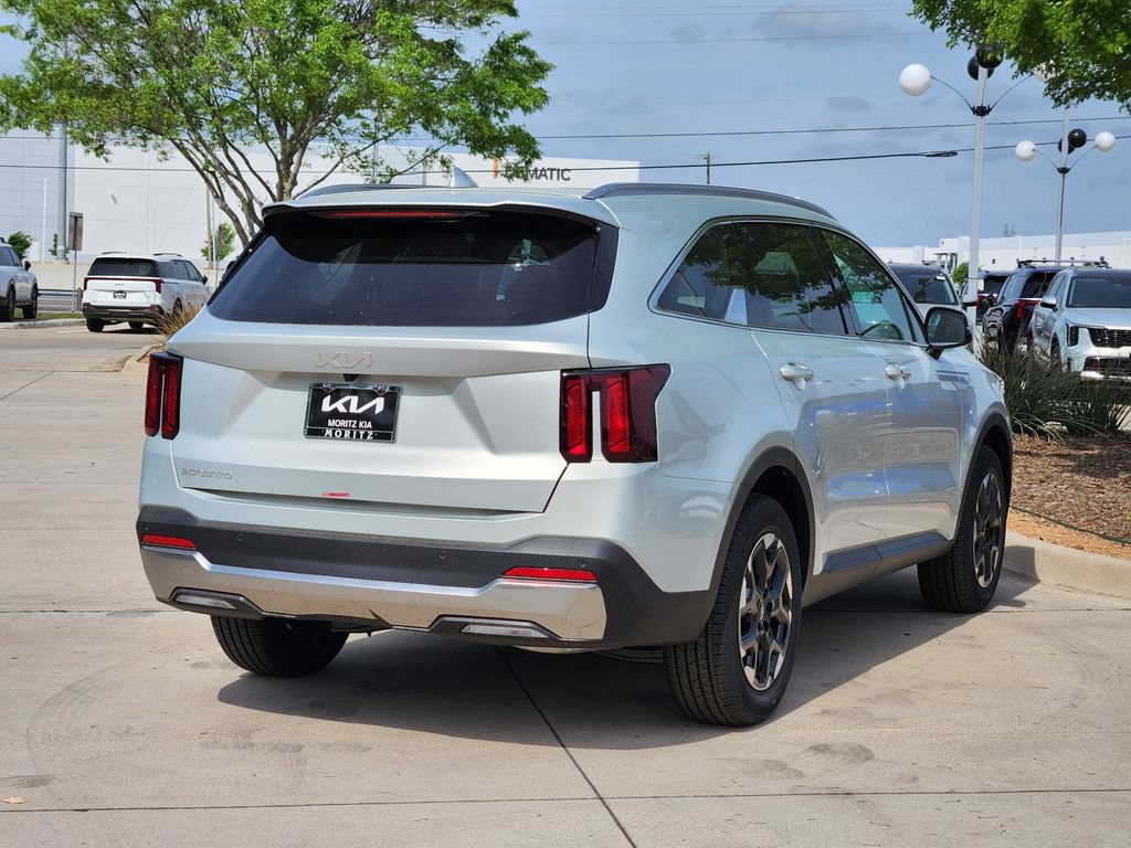 New 2026 Kia Sorento S w/ S Panoramic Sunroof Package FWD image 4