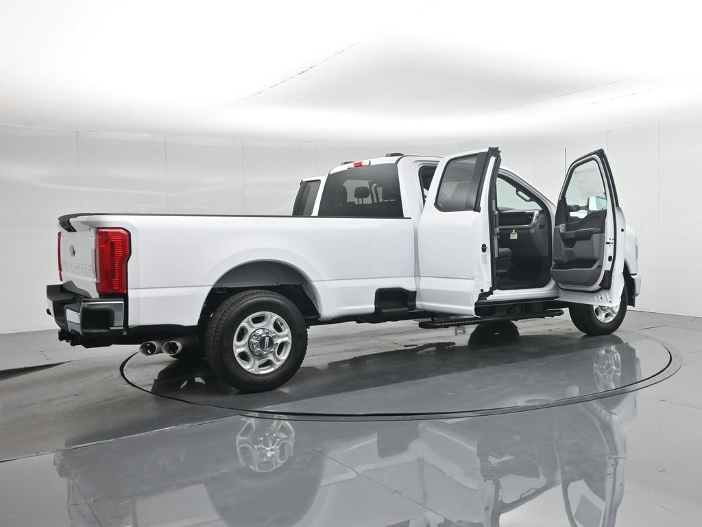 New 2026 Ford F350 XLT RWD image 5