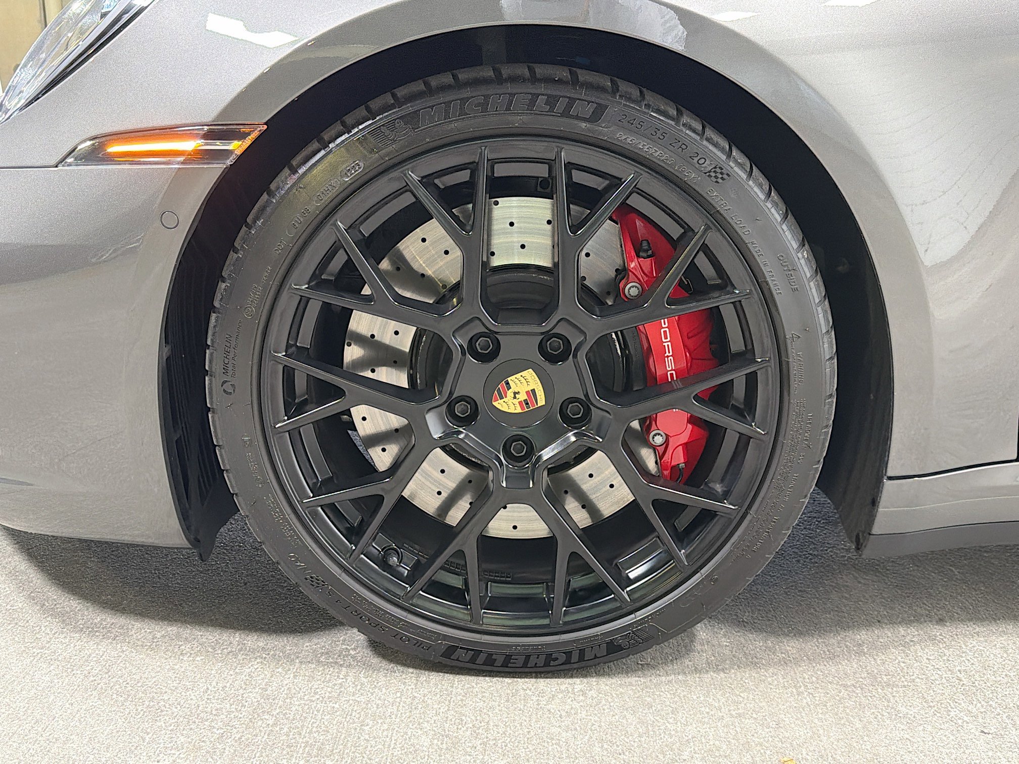 Certified 2023 Porsche 911 Targa 4 GTS AWD/4WD image 38