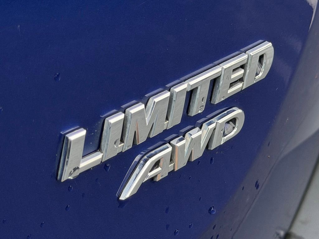 Used 2015 Toyota RAV4 Limited AWD/4WD image 9