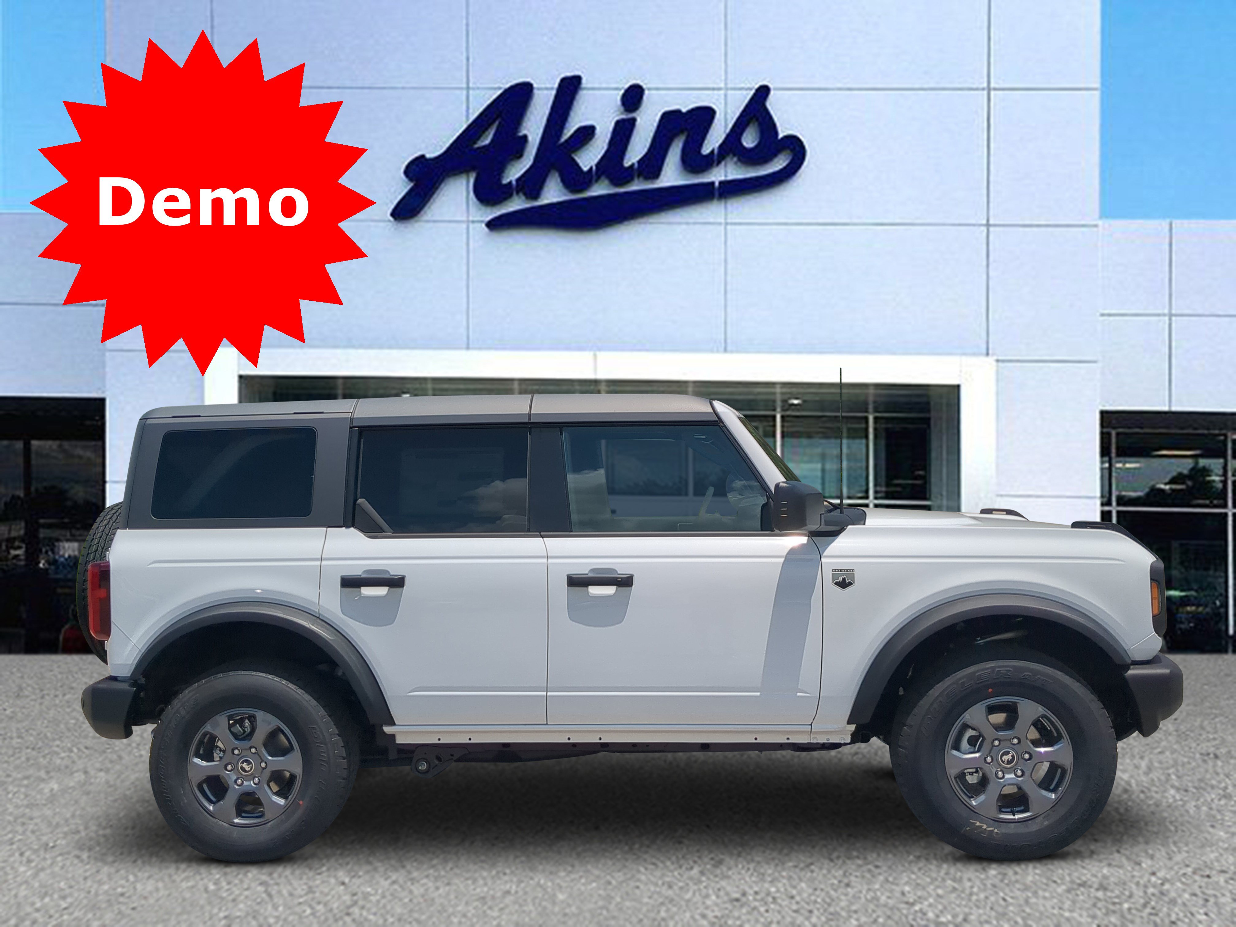New 2026 Ford Bronco Big Bend AWD/4WD image 1