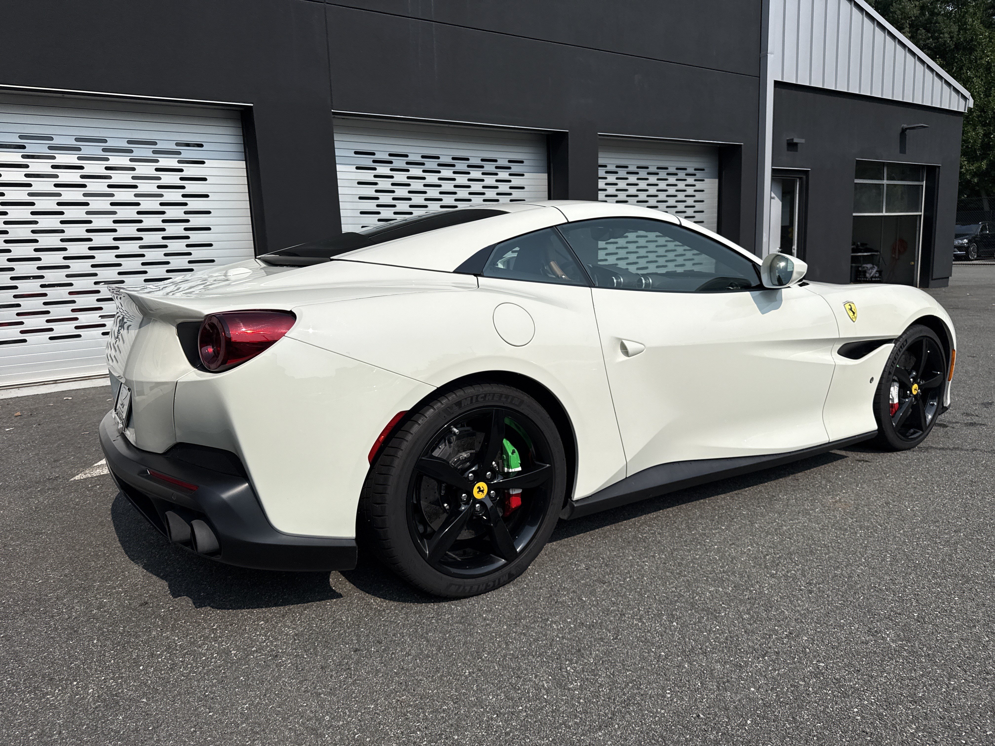 Used 2019 Ferrari Portofino RWD image 32